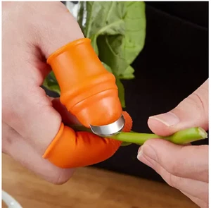 Thumb Cutter Precision Pruning for Fruits, Veggies & Plants with protect fingers - Picture 1 of 5