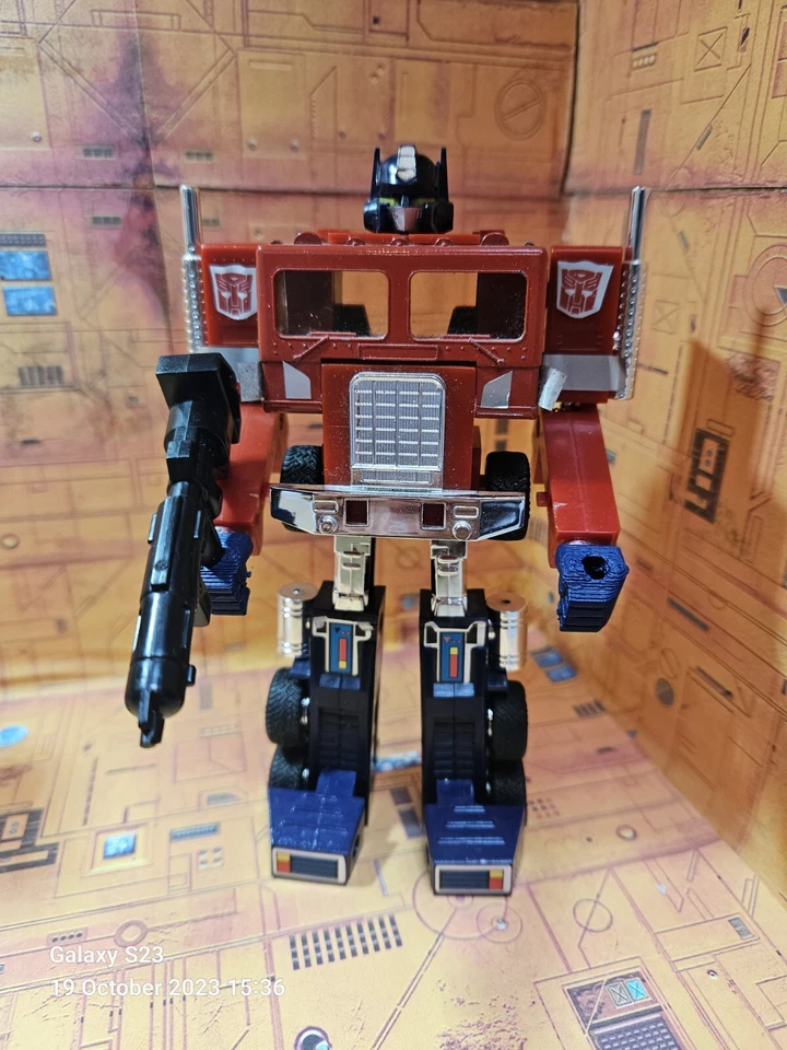 G1 Optimus Prime/Ultra Magnus 3D Resin Printed Weapon+hands+storage System - Image 1 of 4