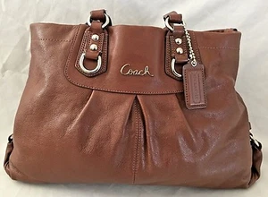 Braun Coach 3x10x15" Leder Handtasche Schultertasche mit 6 Taschen & 2 Henkeln - Bild 1 von 3