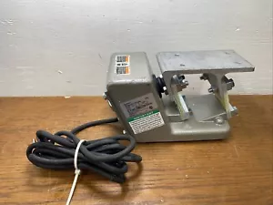 Syntron Magnetic Feeder F-t01-b New Or Refurbished.. chips An Scratches-ship-g - Picture 1 of 9