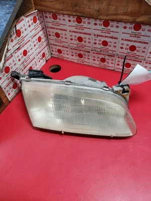 Faro derecho pasajero compatible con 93-97 MAZDA MX-6 93963 Foto 1 de 4