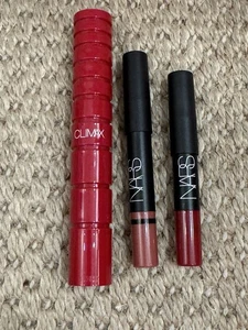 Juego de lápiz labial NARS lápiz labial satinado rikugien, terciopelo cruella mate, rímel nuevo sin caja - Imagen 1 de 4