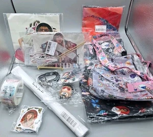 Taylor Swift Birthday Party Supplies - Picture 1 of 13