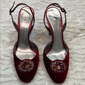 Vintage Giorgio Armani Rich Red Velvet jewel slingback heels Women's size 8.5 - Picture 1 of 13