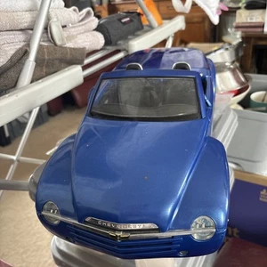BARBIE Blue 19” CHEVROLET CONVERTIBLE Mattel 2004 CALI GIRL grundig cd - Picture 1 of 6