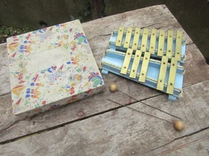 Vintage Child's Xylophone Wooden & Metal Musical Instrument 1950s Era - Picture 1 of 6
