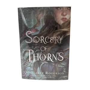 Sorcery of Thorns by Margaret Rogerson (2019, Hardcover) First Edition - Foto 1 di 12