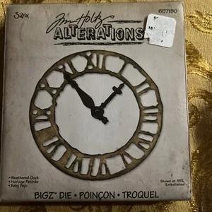 Verwitterte Uhr mit Zeigern Sizzix Bigz Die von Tim Holtz Alterations 657190 - Bild 1 von 2