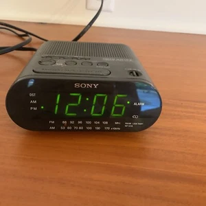 Sony Dream Machine FM/AM Digital Clock Radio Model ICF-C218 Black Tested Works - Picture 1 of 3