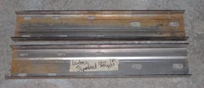 Suportes de montagem no nariz de aço Plymouth Superbird 1970 - Imagem 1 de 2