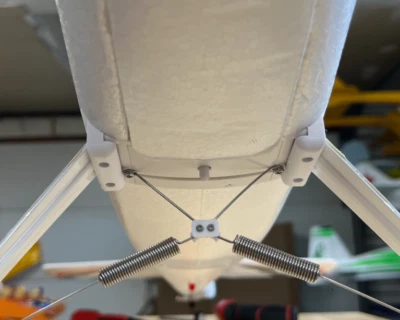 E-flite Timber upgraded landing gear retainer. - Image 1 of 4