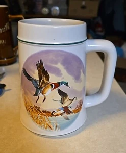 Vintage Mallard Ducks Becher Tasse 12oz Kaffee Tee Made in Brazil Ducks In Flight - Bild 1 von 1