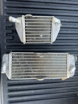 Radiadores KTM 85/105SX Foto 1 de 2