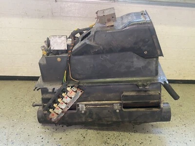 1982 928Porsche HV air conditioning box — 第 1/4 张图片