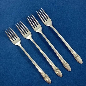 First Love Pattern by 1847 Rogers Silver-Plate Set of 4 Luncheon Forks 1930's - Picture 1 of 2
