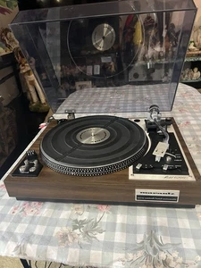 Vintage Marantz Model 6200 Turntable with Manual , Original Receipt, Zerostat - Picture 1 of 21