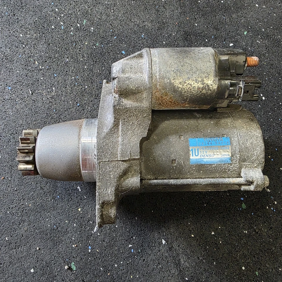 Toyota Rav4 2011 fabricante de equipos originales V4 2,5 L Foto 1 de 1