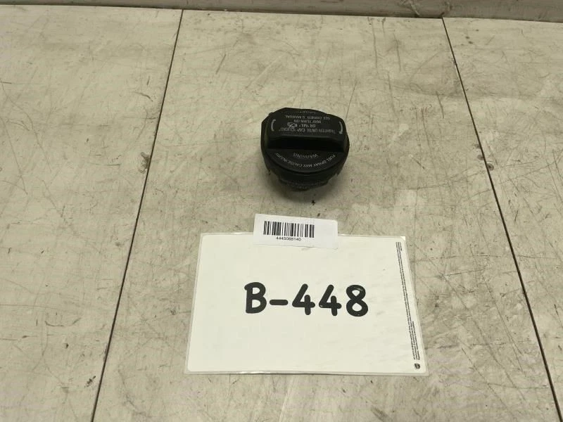 2004 VOLKSWAGEN PASSAT V6 GLX TAMPA DE ENCHIMENTO DO TANQUE DE COMBUSTÍVEL FABRICANTE DE EQUIPAMENTO ORIGINAL+ - Imagem 1 de 4