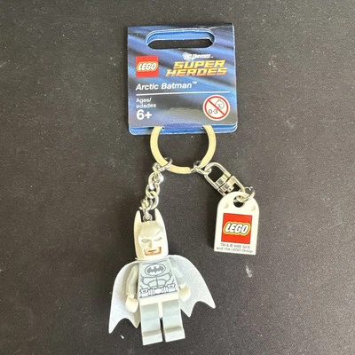 LEGO DC Universe Arctic Batman Minifig Keychain 850815 - Image 1 of 4
