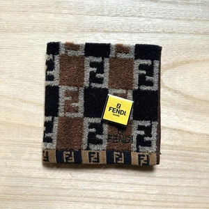 Fendi Asciugamano Fazzoletto 25 cm Cotone Seta Zucca Marrone Nero Logo - Foto 1 di 3