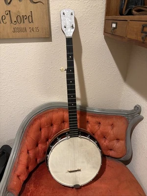 1920s, Unmarked, 5-String Resonator Banjo - Image 1 of 4