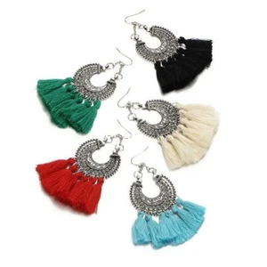 Different Earring - Picture 1 of 7