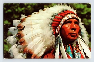 Cartolina Capo Indiano Nativo Americano Anni 60 Non Spedita Cromata - Foto 1 di 2