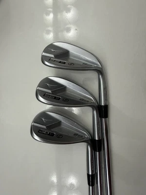 Juego de cuñas profesionales de metal caliente Mizuno JPX 923 60 56 52. Mano derecha Foto 1 de 4