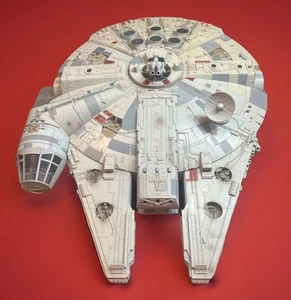 Star Wars Vintage Collection Millennium Falcon Toys R Us Exclusive 2012 - Bild 1 von 11