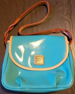 Dooney & Bourke Schultertasche Lackleder klein - Bild 1 von 6