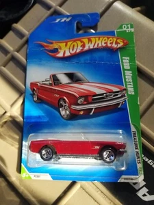 2009 FORD MUSTANG CONVERTIBLE CANDY RED #043/190 HOT WHEELS #1/12 TREASURE HUNT - Picture 1 of 2