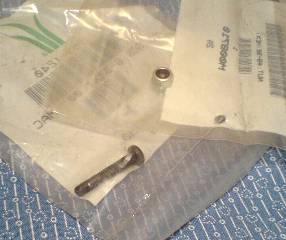 TROY-BILT ROTO CLUTCH COVER NUT AND BOLT. 753-1240 753-1241  NEW OEM PART   F-25 - Изображение 1 из 1