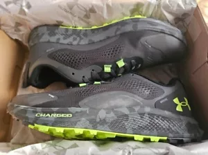 Nuovissimo Under-Armour Charge Bandit TR2, nero/verde/grigio, taglia UK 9,5... - Foto 1 di 15