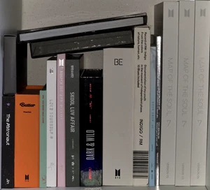 BTS Alben vers. Versionen + Photocards / guter Zustand / + Freebie - Bild 1 von 1