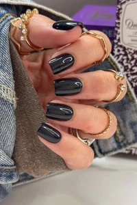 Red Aspen Press ON NAILS - Lezioni di Donalene nell'impavidità - Nero corto ACRILICO - Foto 1 di 4