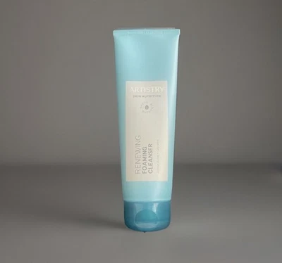 Artistry skin nutrition renewing foaming cleanser 4.4 Oz - Image 1 of 2