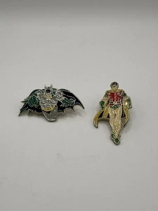 Batman and Robin Metal Pin Badges 1987 - Bild 1 von 7