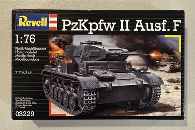 PzKpfw II Ausf. F 坦克 1: 76 塑料模型套件 REVELL — 第 1/2 张图片