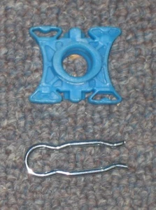 Passat  B3 and B4 (Typ 35i, 1988–1996) Window Regulator Repair Guide Clips (2) - Bild 1 von 1