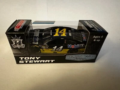 Tony Stewart Code 3 Associates NASCAR 2016 1:64 diecast Foto 1 de 2