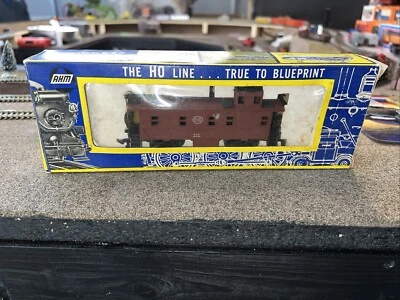 AHM #5353 New York Central NYC Steel Offset Cupola Caboose, Vintage NOS - Image 1 of 4