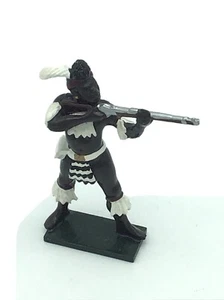 W Britains Zulu War 45004 Zulu iNdlondlo Regiment Firing Rifle - Picture 1 of 3