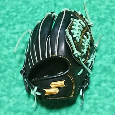 SSK Softball Infielder Glove Sutton Black Pro Brain Model Near Unused Rare - Image 1 of 4