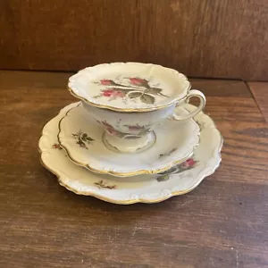 Set 4 pezzi tazza e piattino Rosenthal Pompadour avorio muschio rosa piedi - Foto 1 di 14