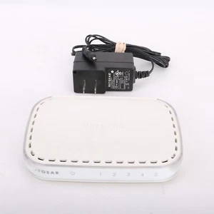 Netgear FS605 v3 5-Port 10/100 Mbps Fast Ethernet Switch w/ Power Supply - Picture 1 of 7