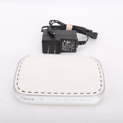 Netgear FS605 v3 5-Port 10/100 Mbps Fast Ethernet Switch w/ Power Supply - Image 1 of 4