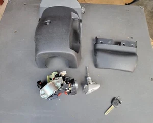๐ 2015-2017 Hyundai Sonata Ignition Switch Key Door Lock Cylinder Cover Shroud  - Picture 1 of 16