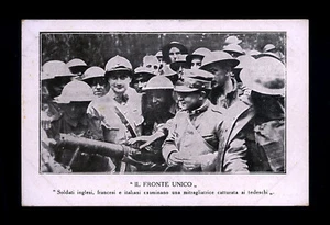 cartolina militare  propaganda SOLDATI INGLESI FRANCESI ITALIANI ESAMINANO MITR - Imagen 1 de 2