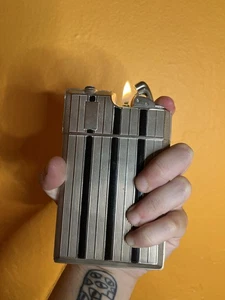 Vintage Evans Black Stripe Cigarette Case Lighter - Picture 1 of 4