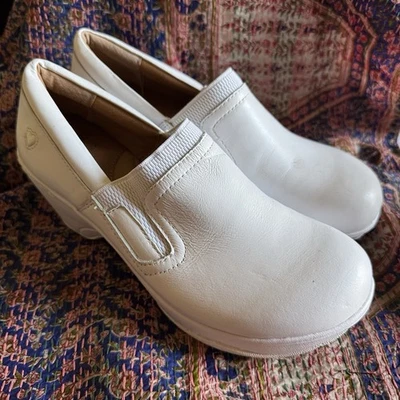 Top de almohada antideslizante Nurse Mates para mujer BRILEY blanco talla 8,5 M 259404 Foto 1 de 4